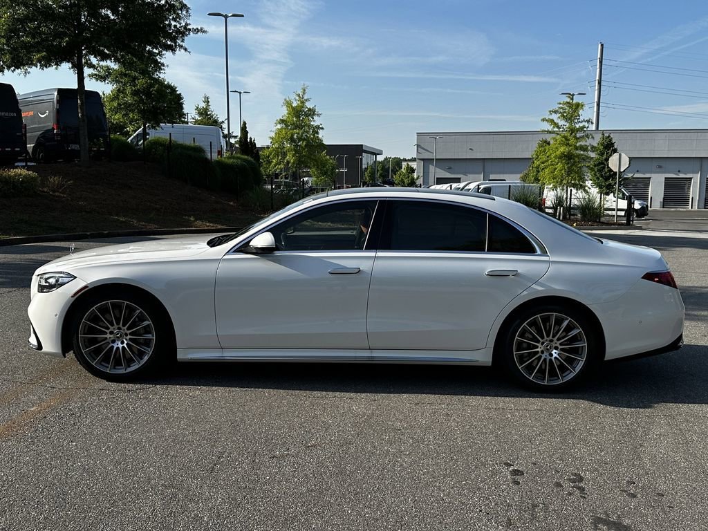 New 2026 MANUFAKTUR Moonlight White Metallic Mercedes-Benz S 580 image 43