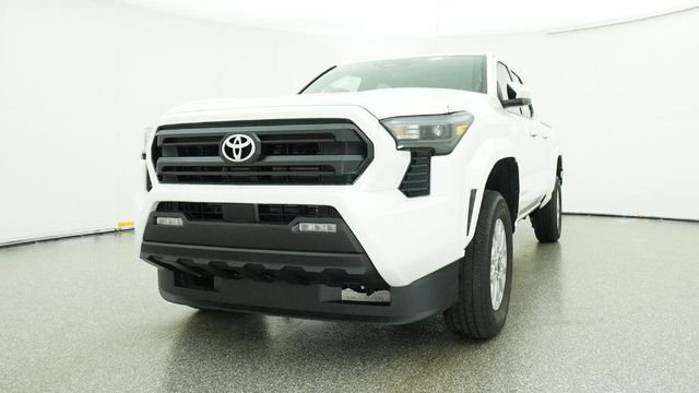 New 2026 White Toyota SR5 image 16