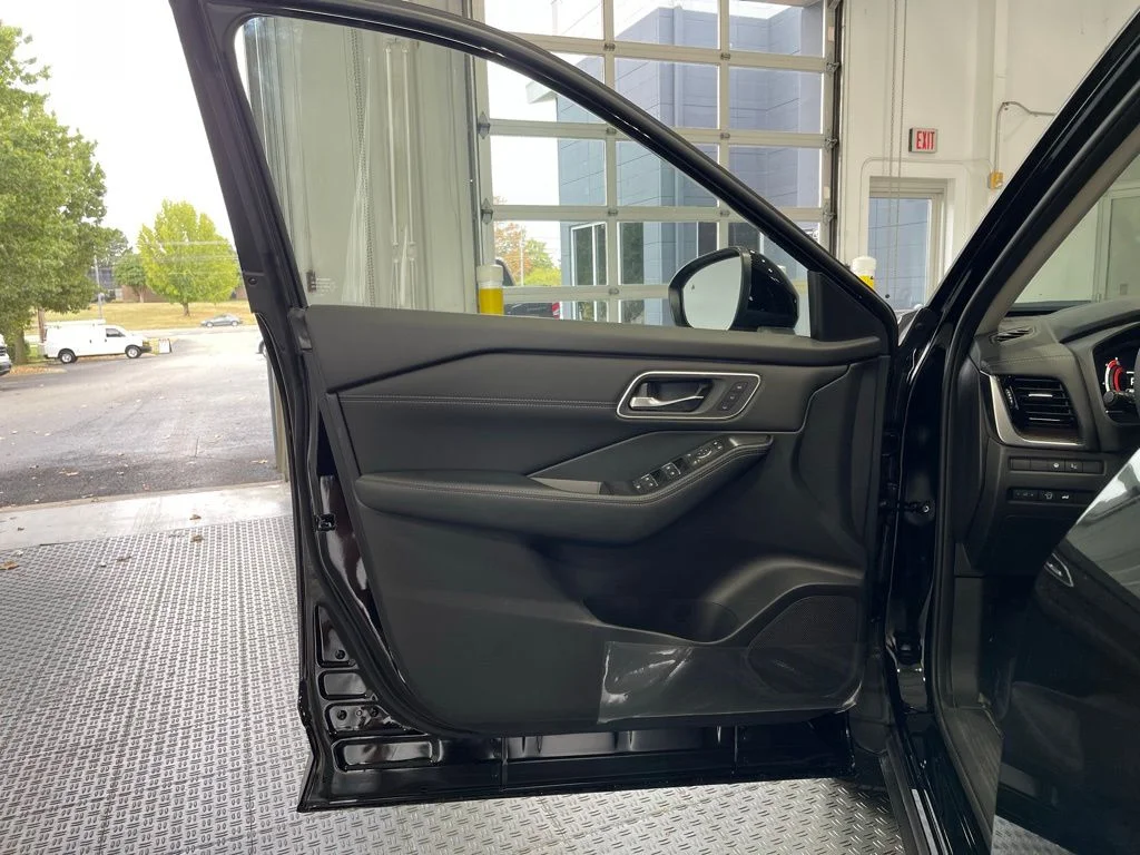 2026 Nissan Rogue Platinum - Photo 20