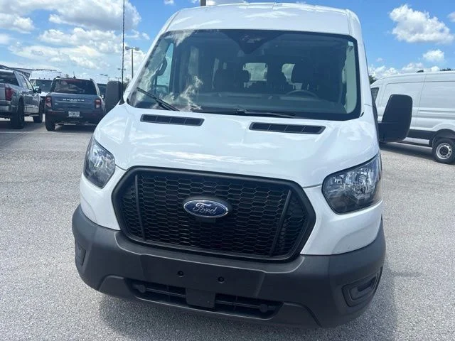 Used 2024 White Ford XL image 2