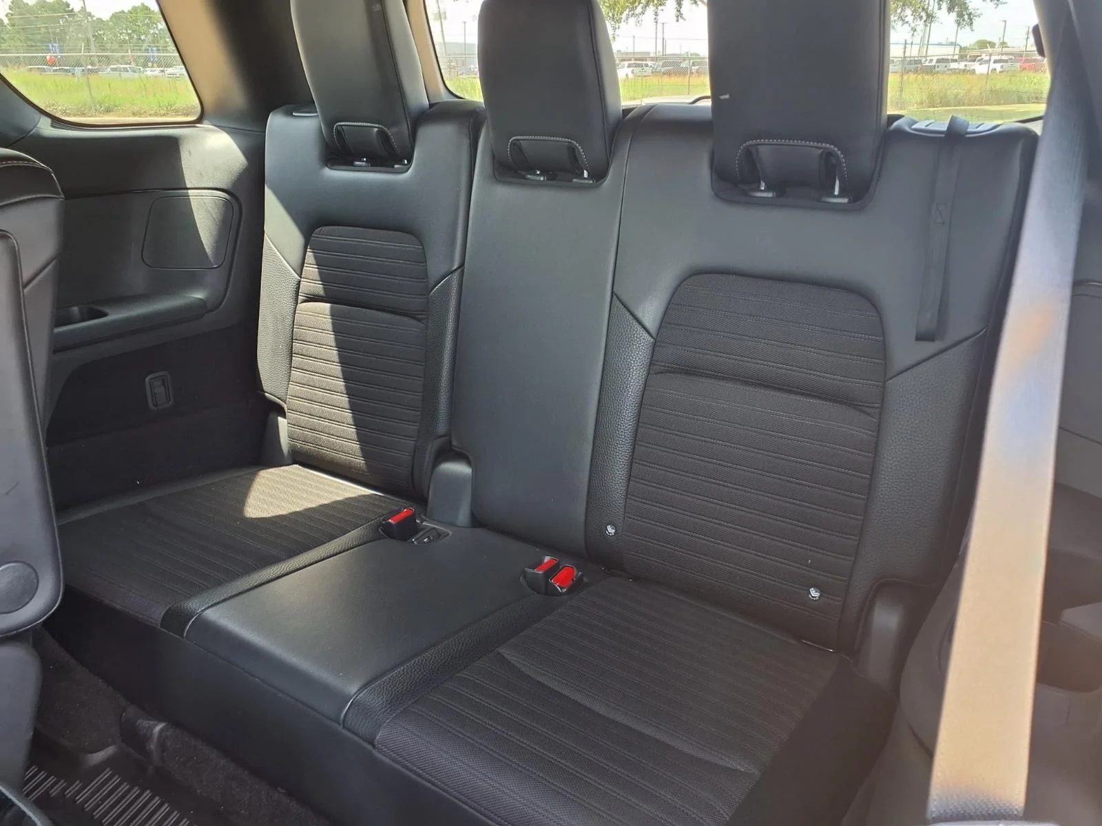 Used 2025 Gray Nissan Rock Creek image 14