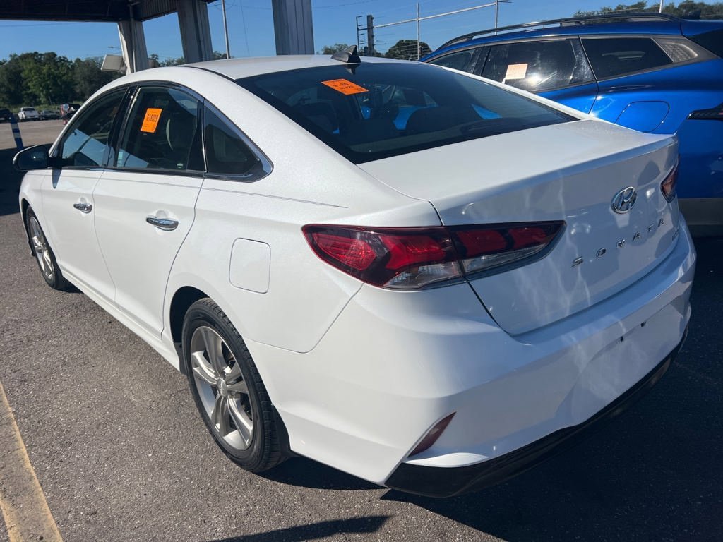 Used 2018 White Hyundai Limited image 7
