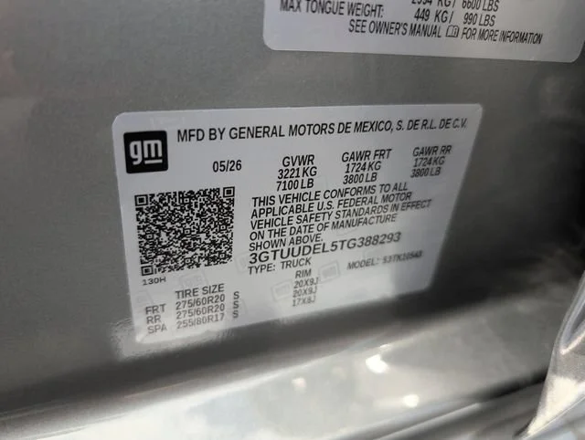New 2026 Sterling Metallic GMC SLT image 32