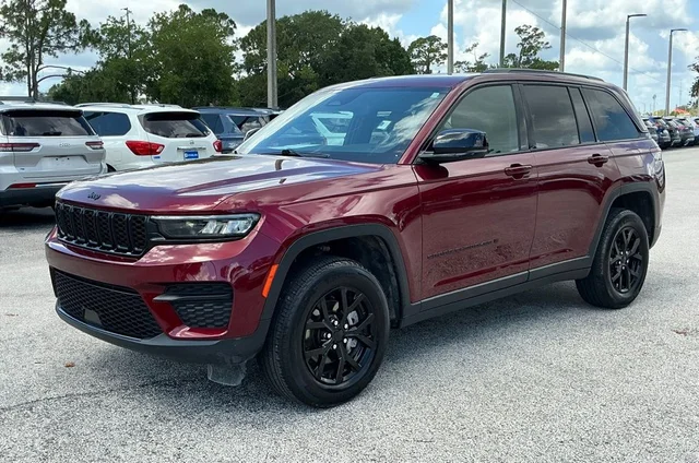 2024 Jeep Grand Cherokee Altitude