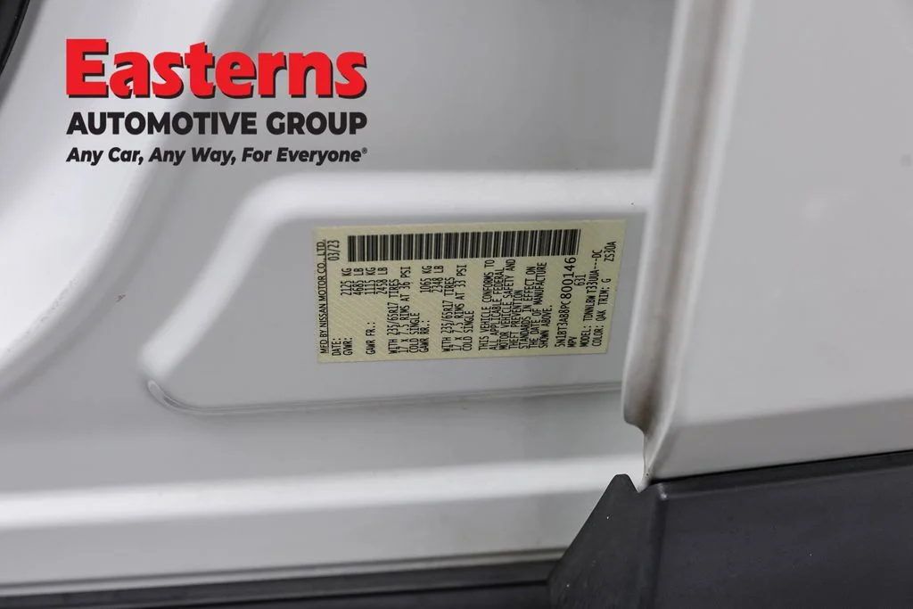 Used 2023 White Nissan S image 31