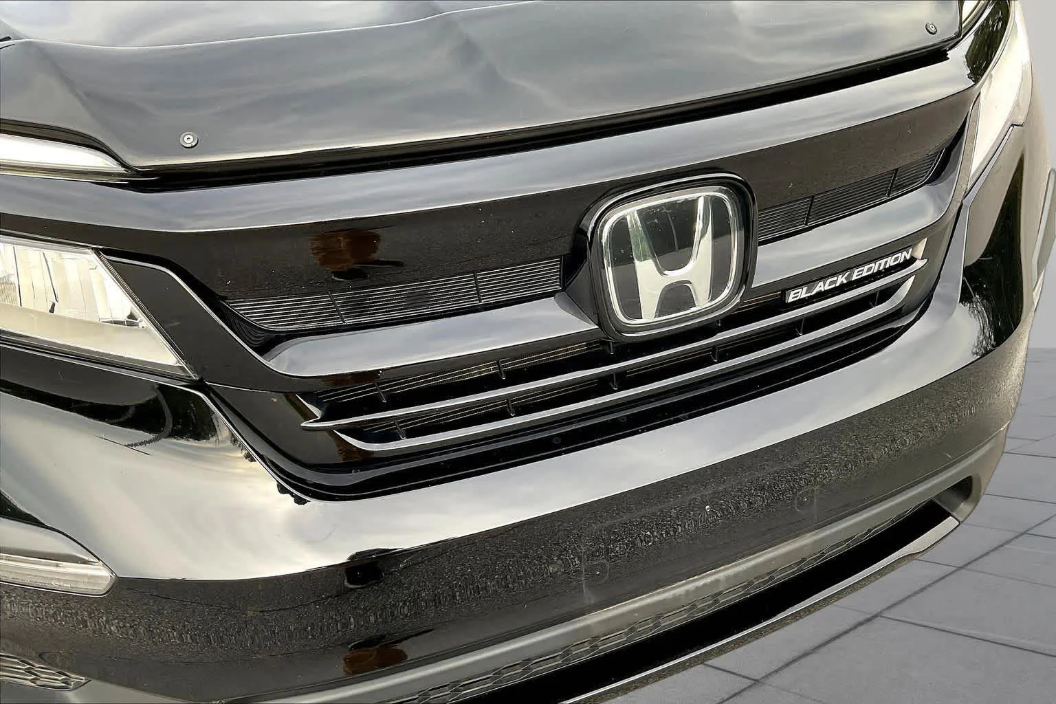 Used 2020 Crystal Black Pearl [Black] Honda Black Edition image 30