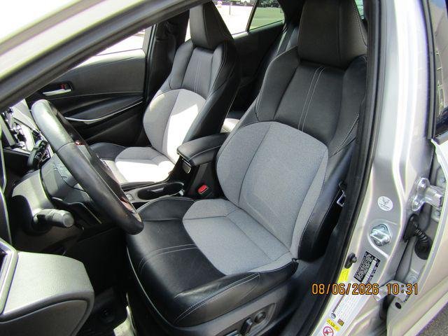 Certified Used 2020 CLASSIC SILVER MET Toyota  image 18