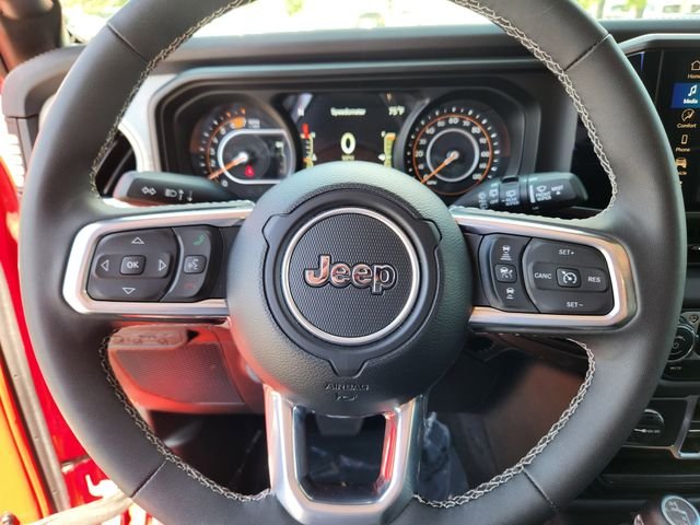 Used 2025 Red Jeep Sahara image 22