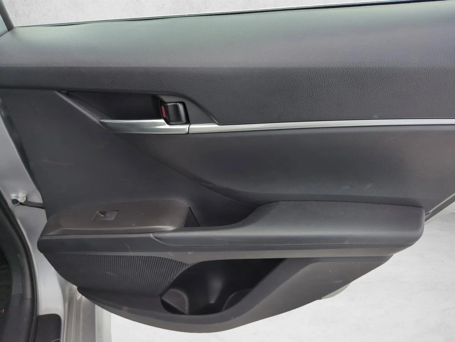 Used 2023 Celestial Silver Metallic Toyota SE image 24