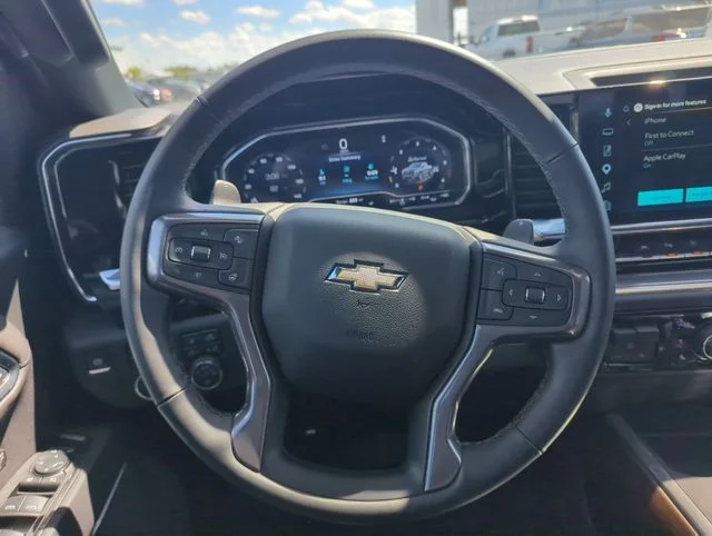 Used 2025 Sterling Gray Metallic Chevrolet High Country image 17