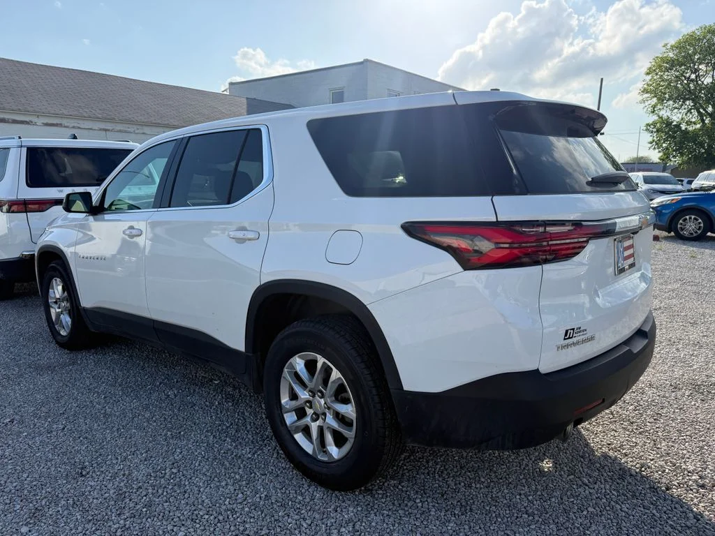 Used 2022 White Chevrolet LS image 18