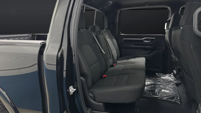 New 2026 Diamond Black Crystal Pearl-Coat Exterior Paint RAM Big Horn/Lone Star image 25