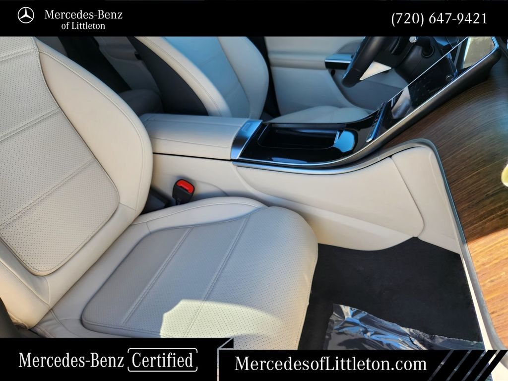 Certified Used 2024 White Mercedes-Benz GLC 300 image 14