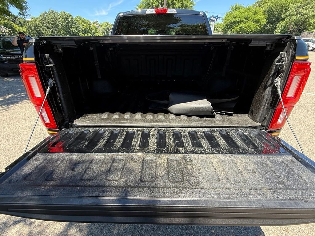 Used 2023 Black Ford XLT image 23