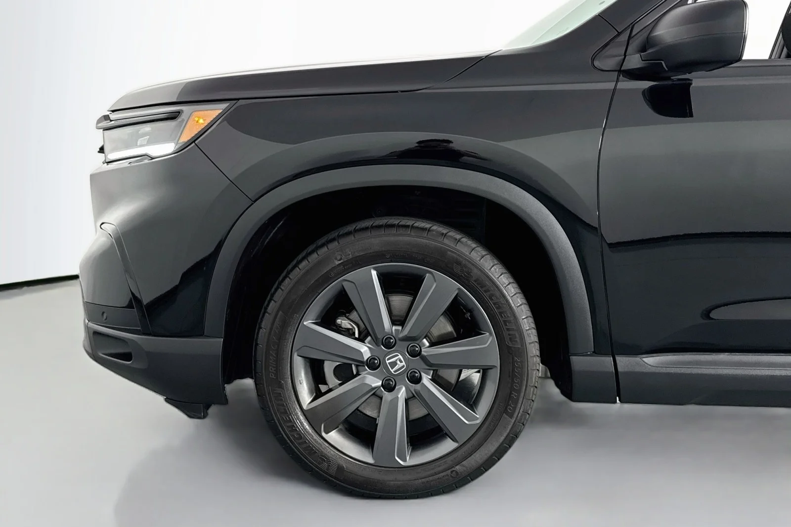 Used 2024 CRYSTAL BLACK Honda Sport AWD image 11