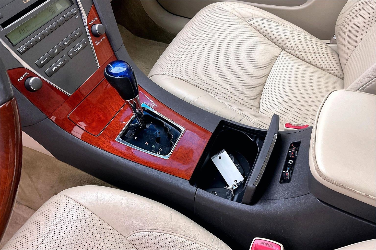 Used 2012 Satin Cashmere Metallic Lexus 350 image 17