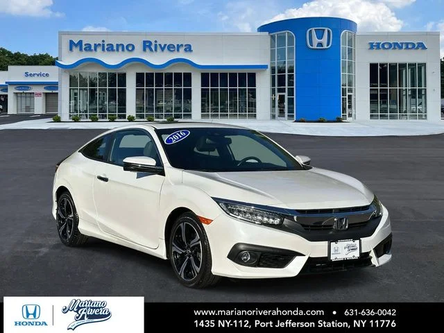 2016 Honda Civic Touring CVT's photo