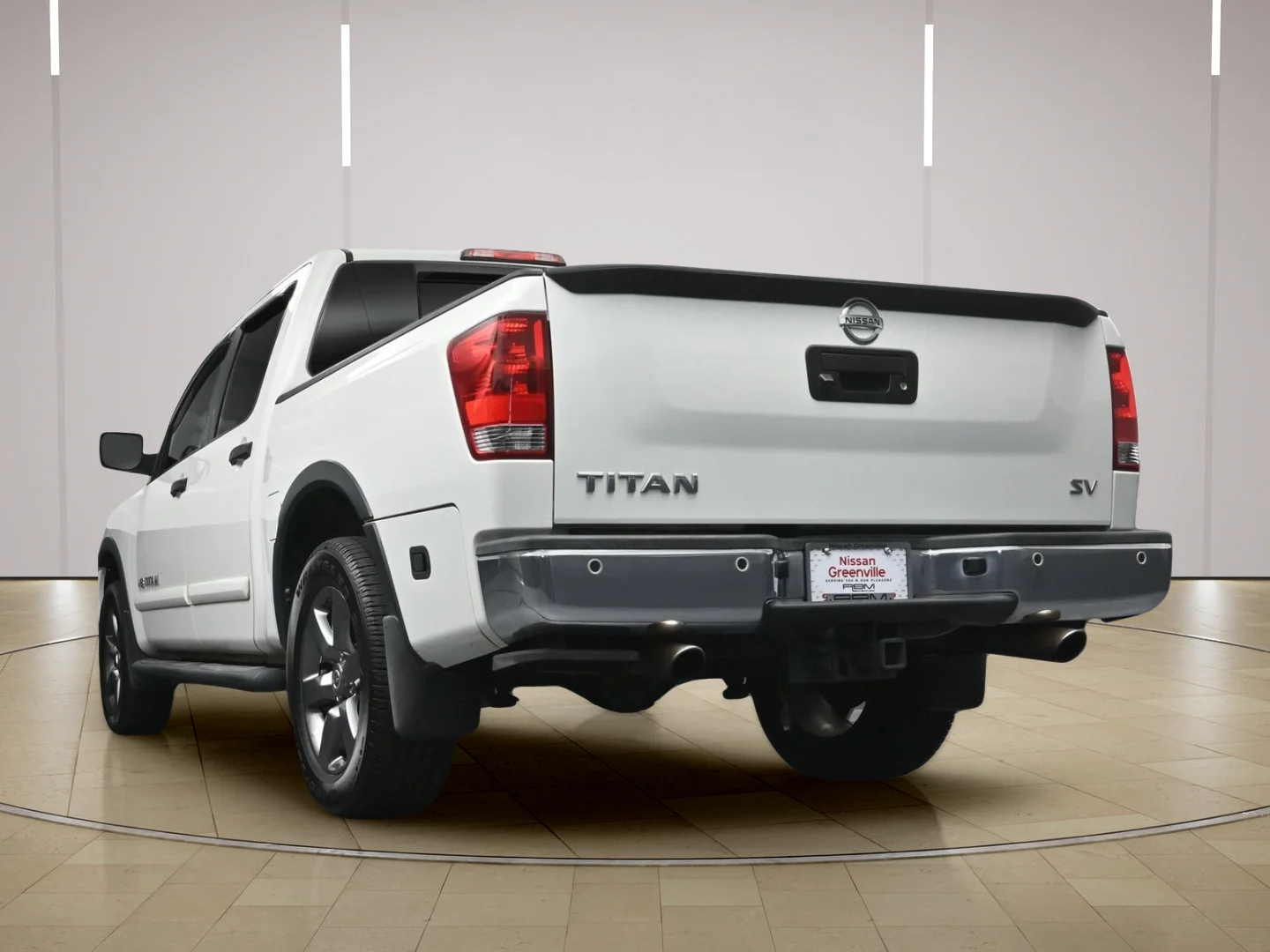 Used 2015 Glacier White Nissan SV image 21