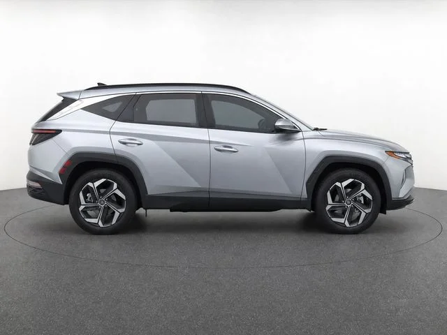 Used 2024 Silver Hyundai SEL image 4