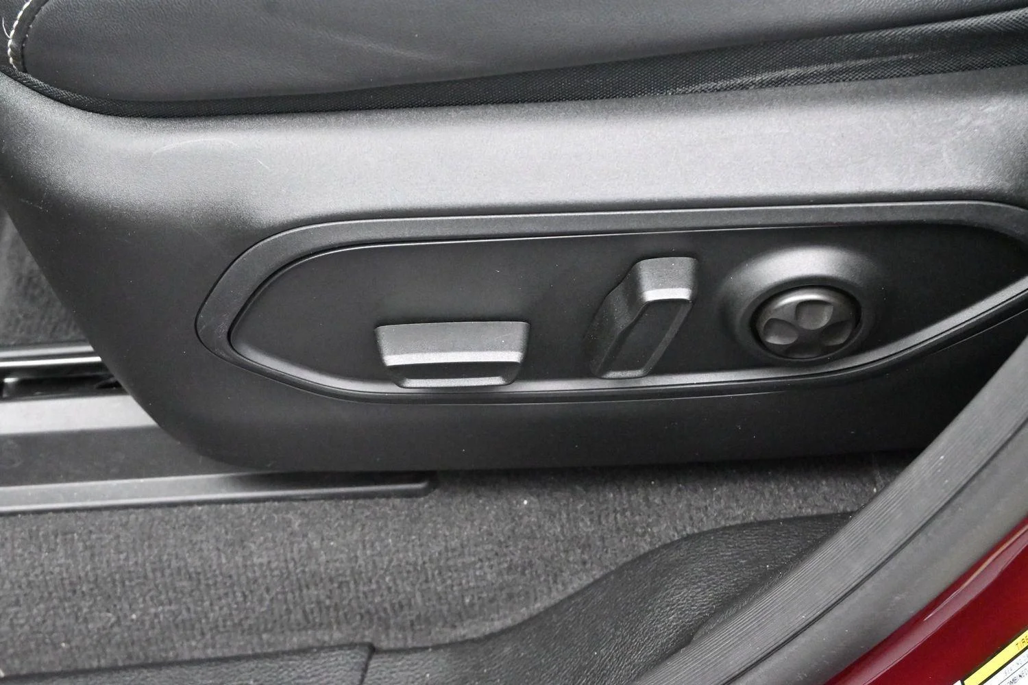 Used 2022 Red Jeep Limited image 15