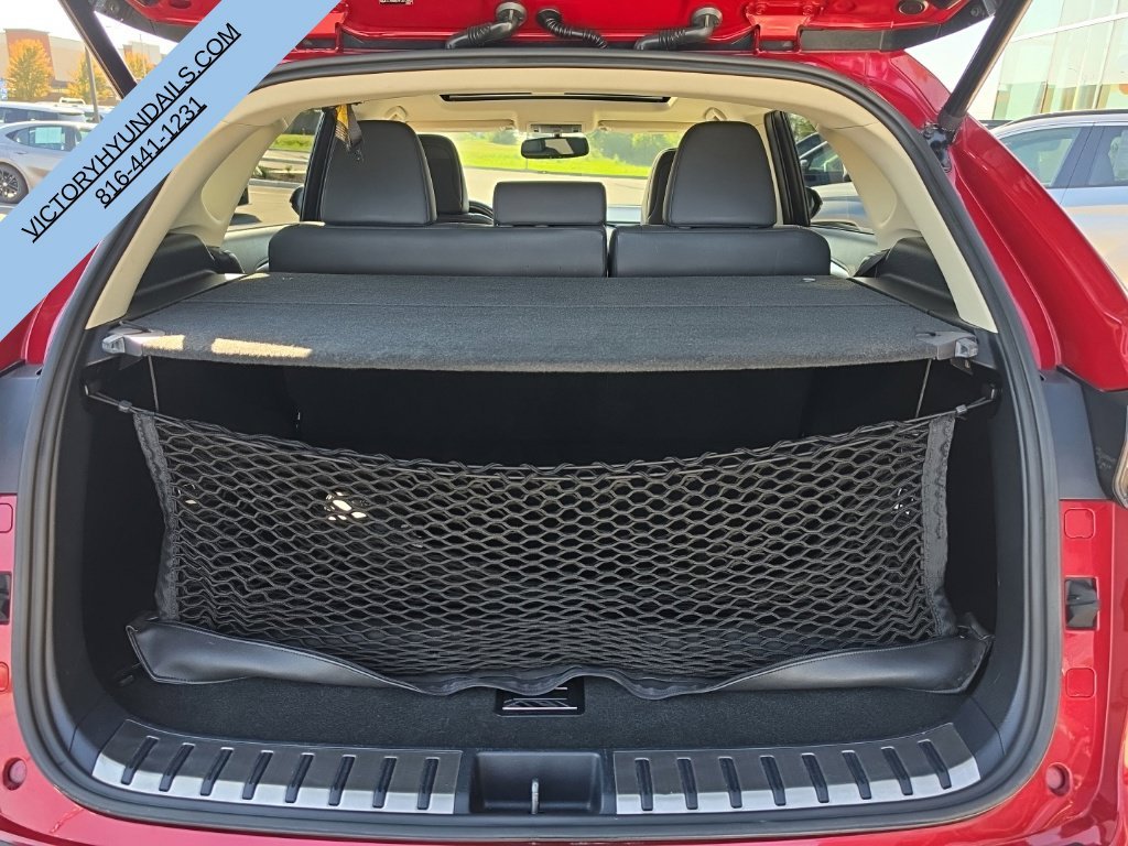 Used 2015 Red Lexus 200t image 31