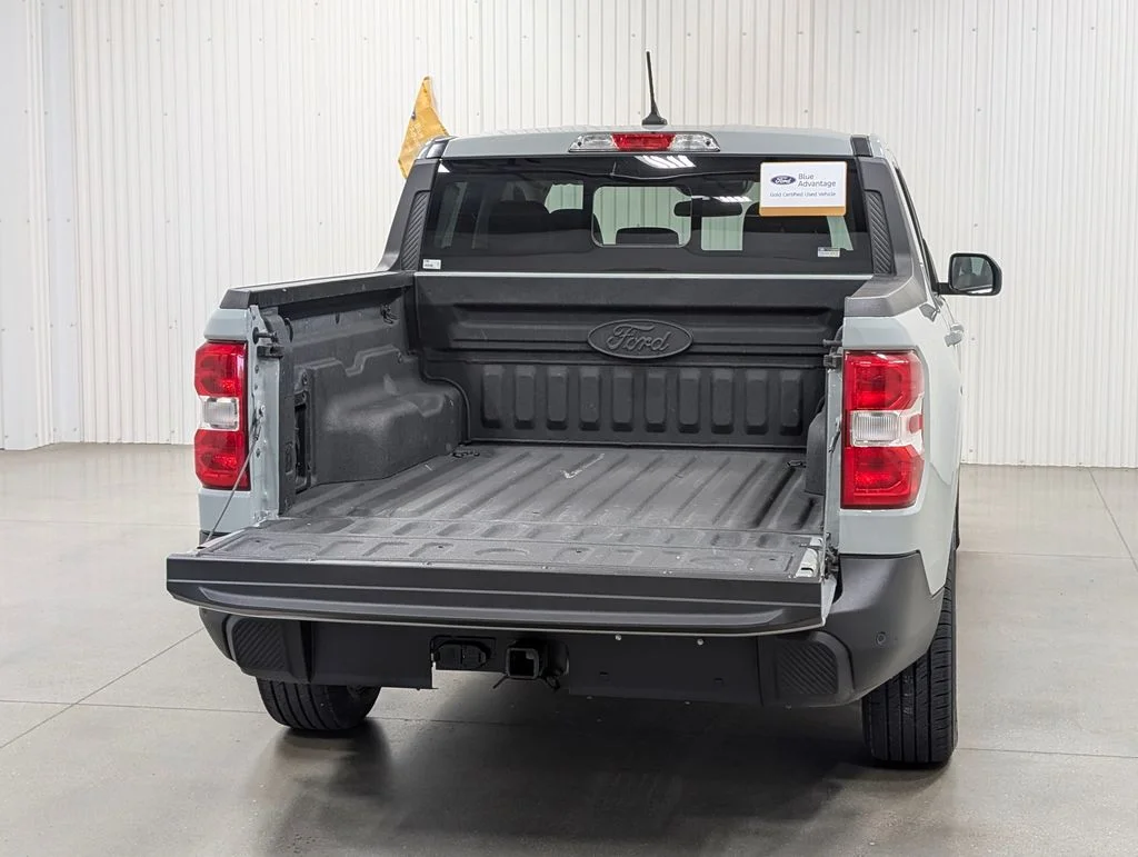 Certified Used 2023 Cactus Green / Gray Ford Lariat image 22