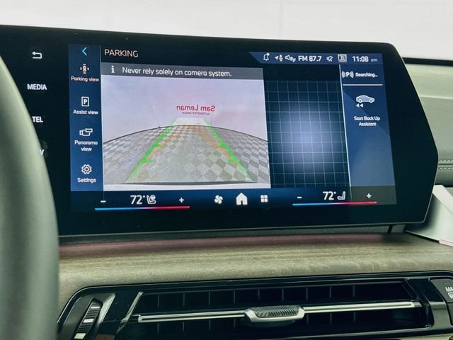 New 2026 White Metallic BMW xDrive28i image 14