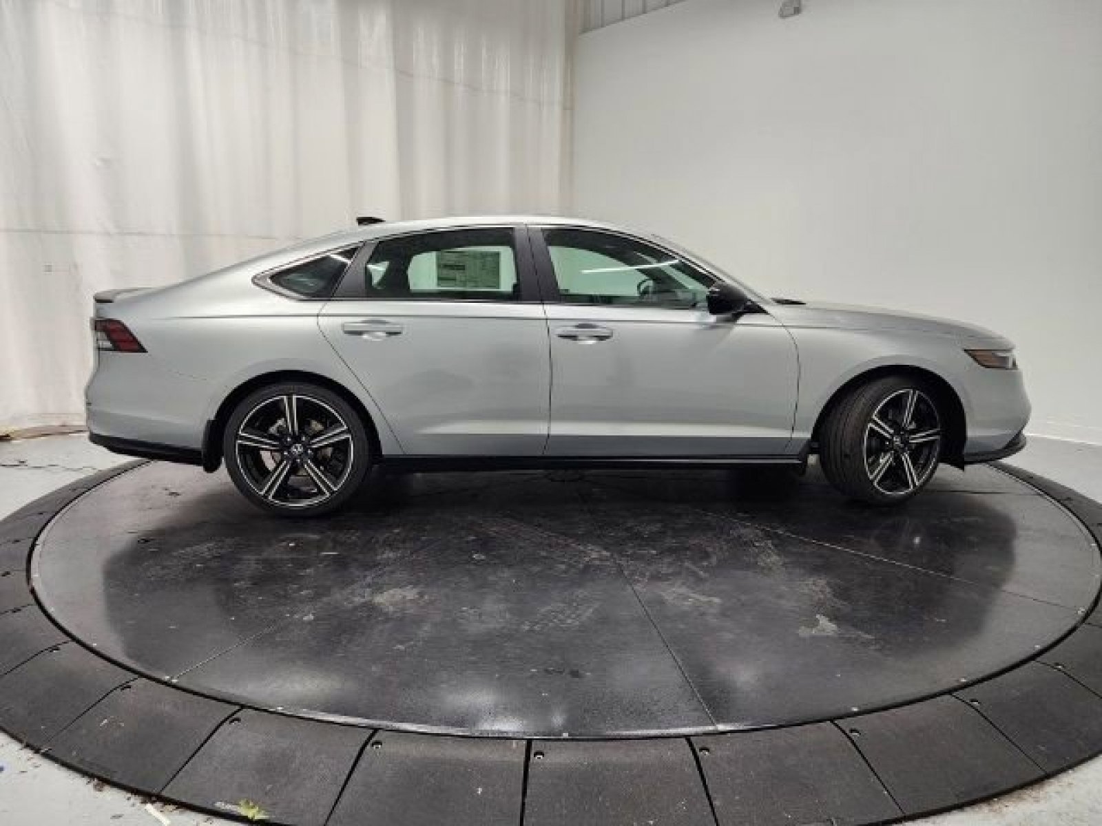 2025 Honda Accord Hybrid Sport - Photo 31