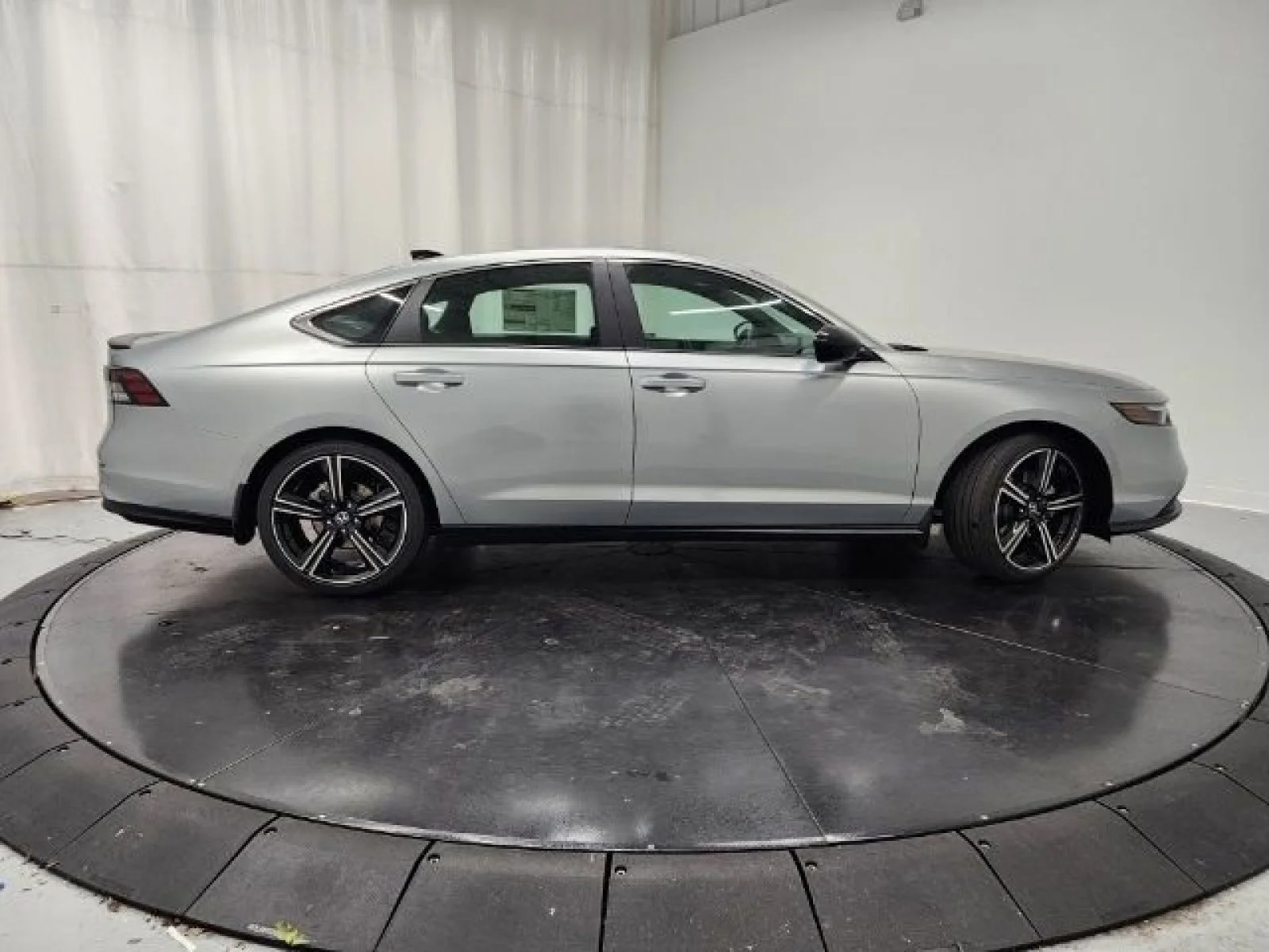 2025 Honda Accord Hybrid Sport - Photo 31