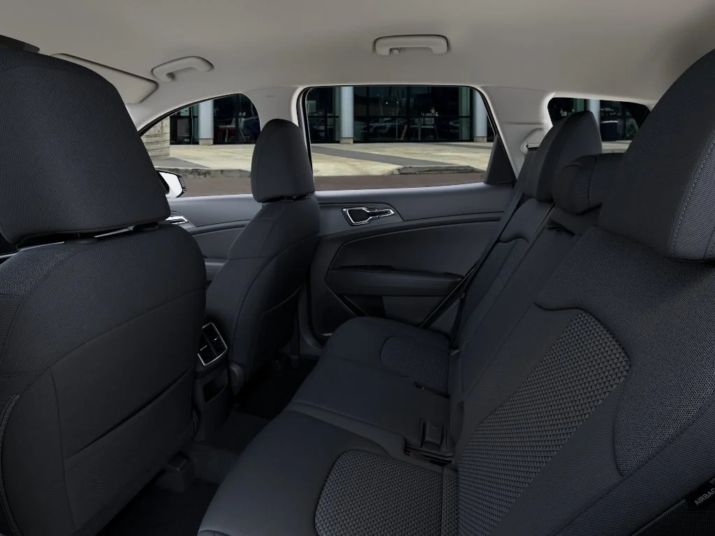 New 2027 Snow White Pearl Kia LX image 18
