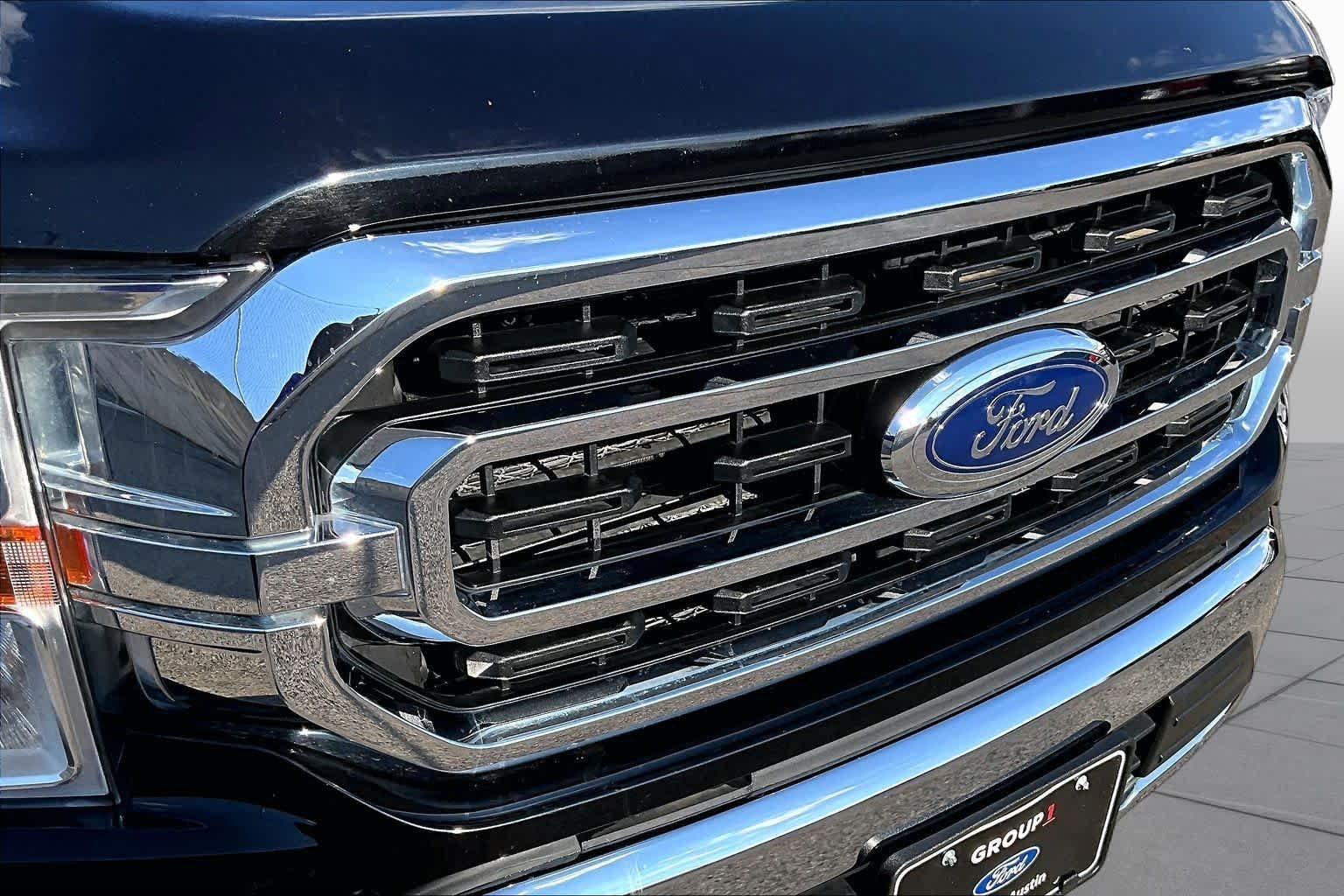 Used 2023 Agate Black Ford XLT image 30