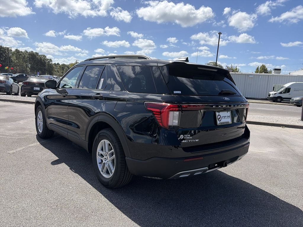 New 2027 Agate Black Metallic Ford Active image 5