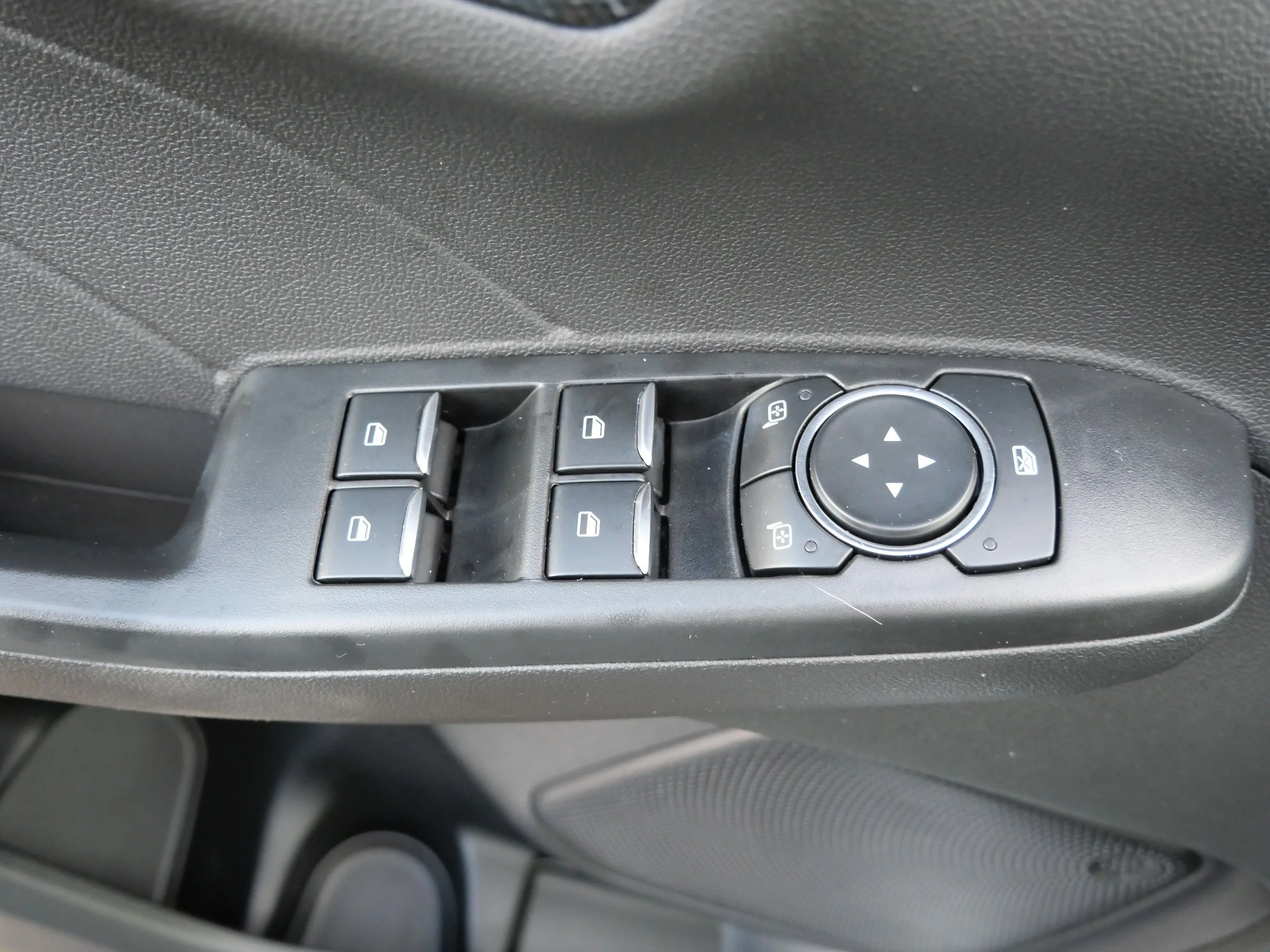 Certified Used 2023 Oxford White Ford ST-Line image 20