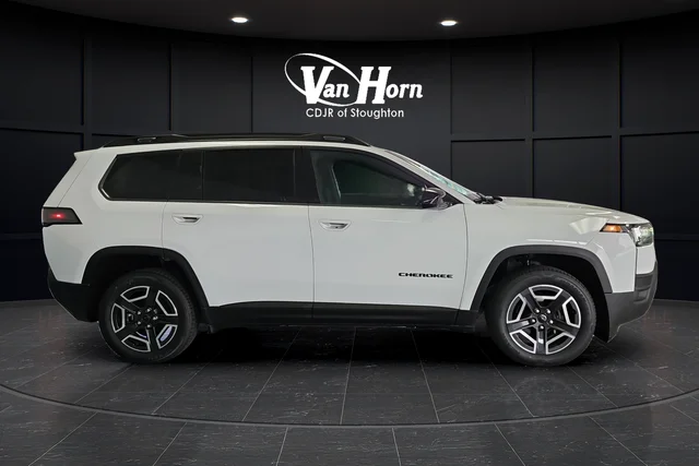 New 2026 Bright White Clear-Coat Exterior Paint Jeep Laredo image 8