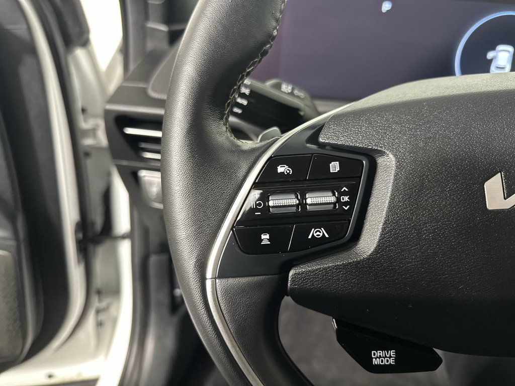 Certified Used 2024 White Kia GT-Line image 6