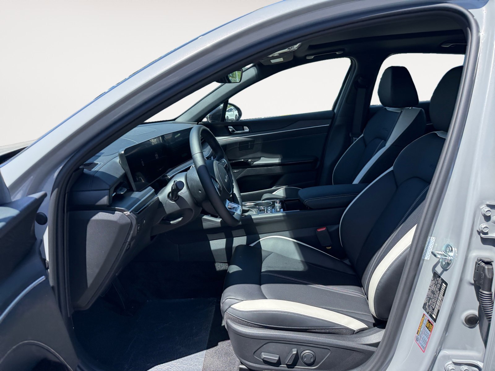 New 2026 Wolf Gray Kia GT-Line FWD image 10