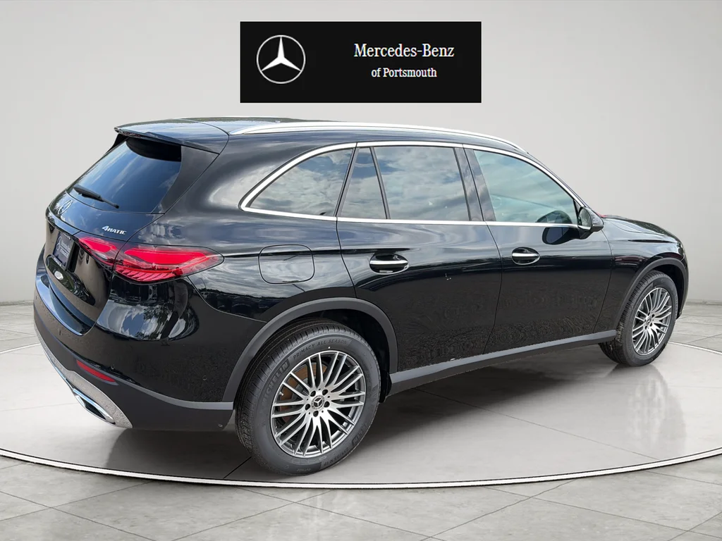 New 2026 Black Mercedes-Benz GLC 300 image 5