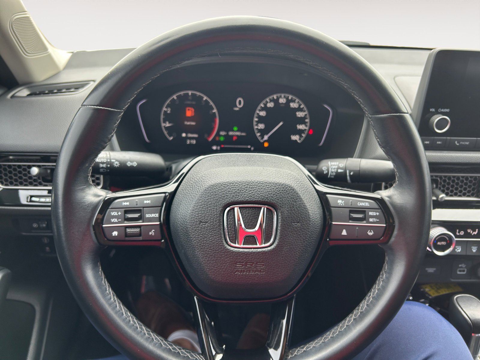 Used 2023 Morning Mist Metallic Honda EX image 13