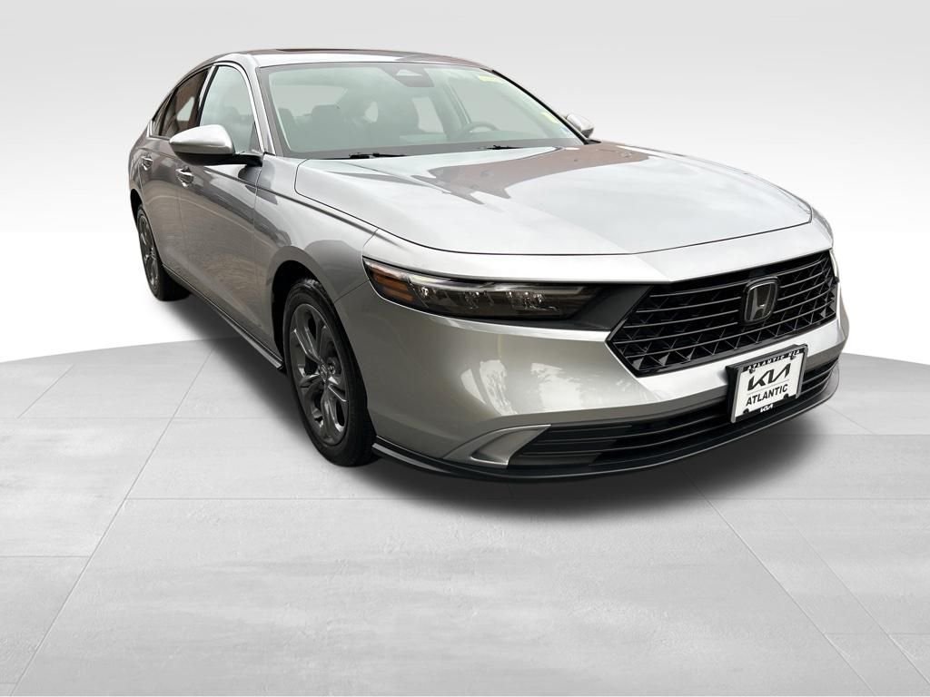 Used 2023 Gray Honda EX image 7