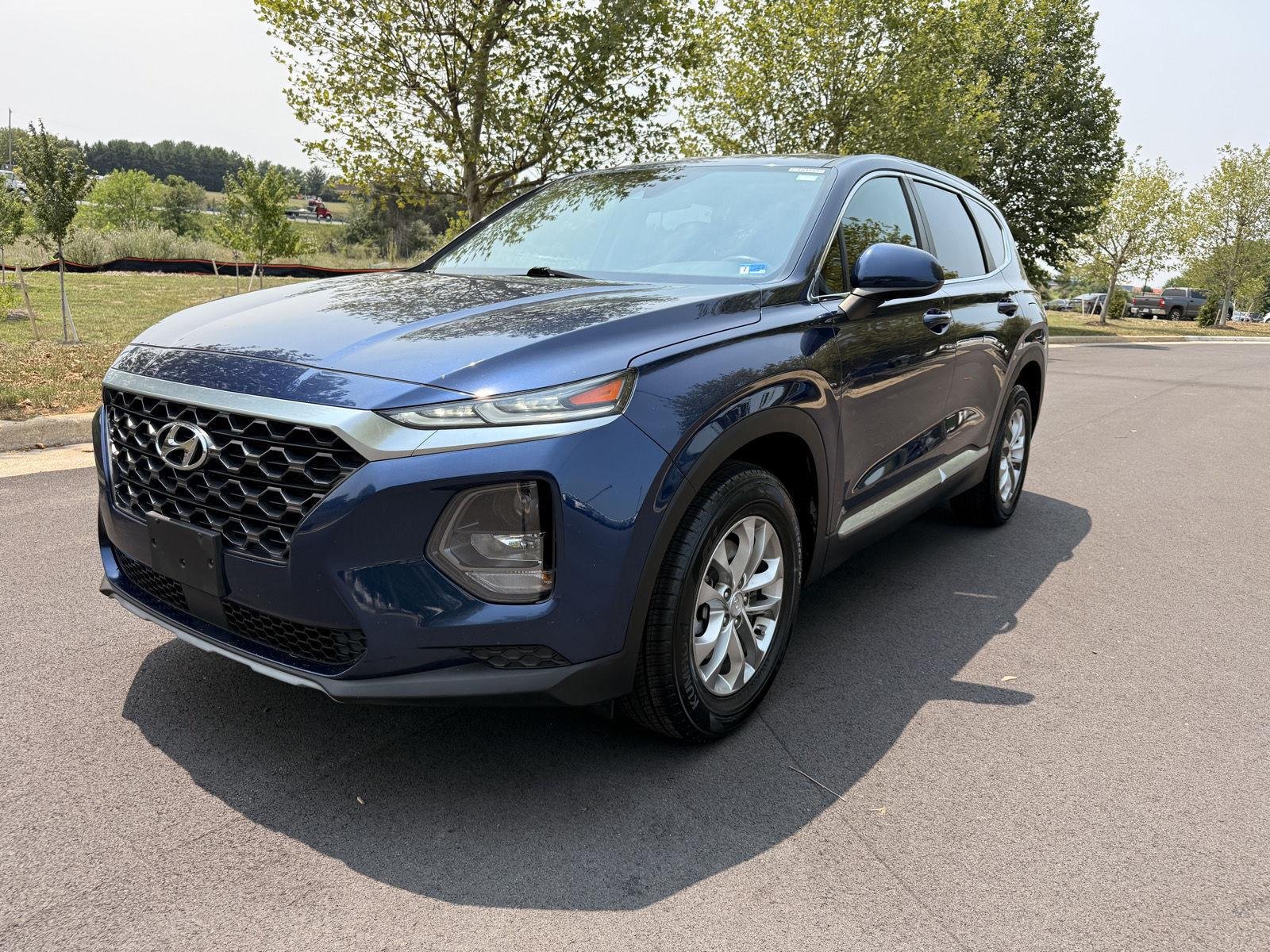 Used 2019 Stormy Sea Hyundai SE image 2