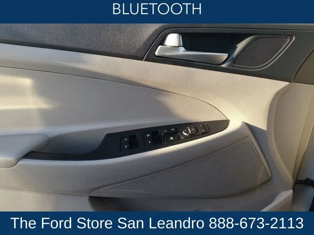 Used 2019 White Hyundai Value image 6