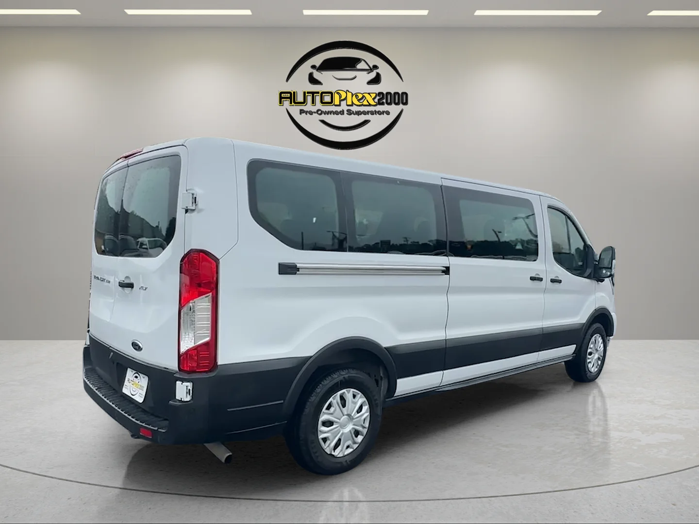 Used 2023 White Ford XLT image 7
