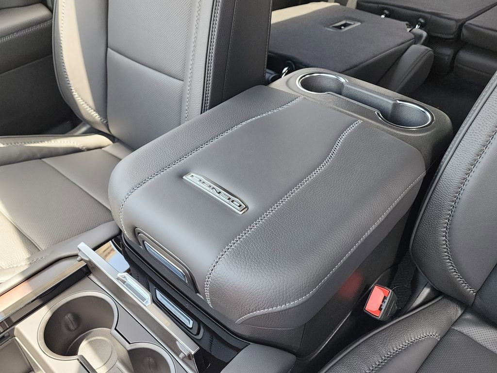 2026 GMC Yukon XL Denali - Photo 37