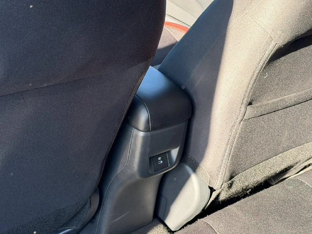 2025 Nissan Versa Sedan SR - Photo 29