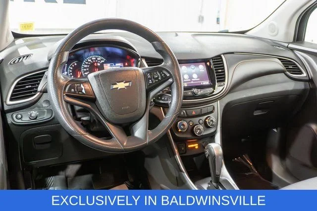 2020 Chevrolet Trax LT - Photo 11
