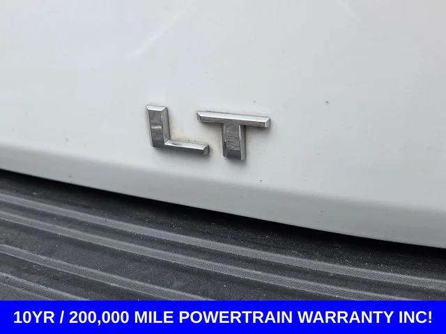 Used 2024 Summit White Chevrolet LT image 16