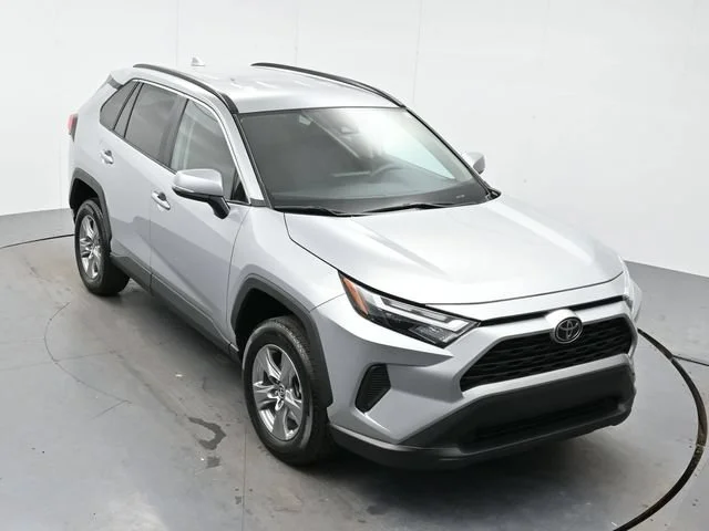 Used 2024 Silver Sky Metall Toyota XLE image 31
