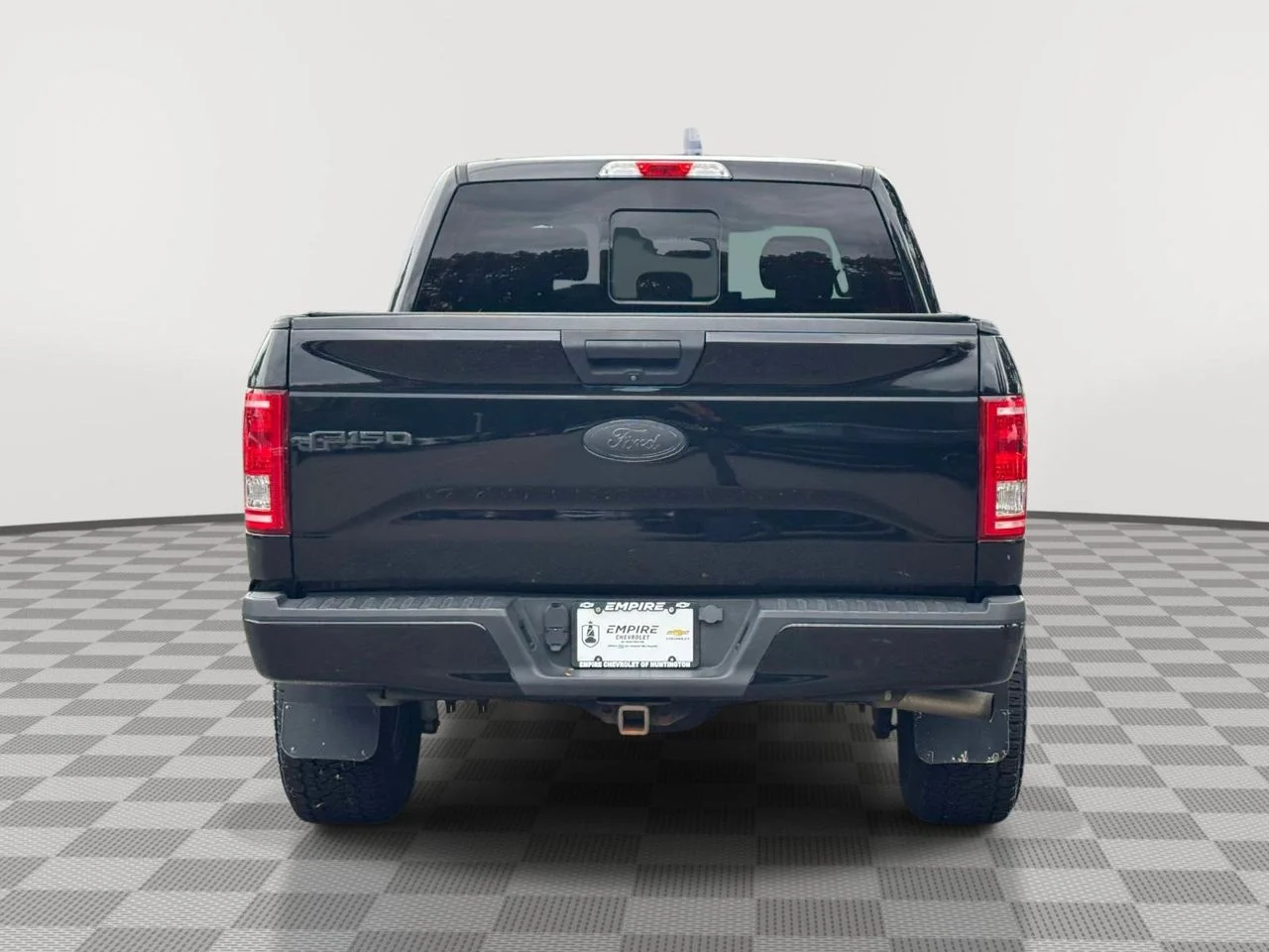 Used 2017 Shadow Black Ford XL image 5