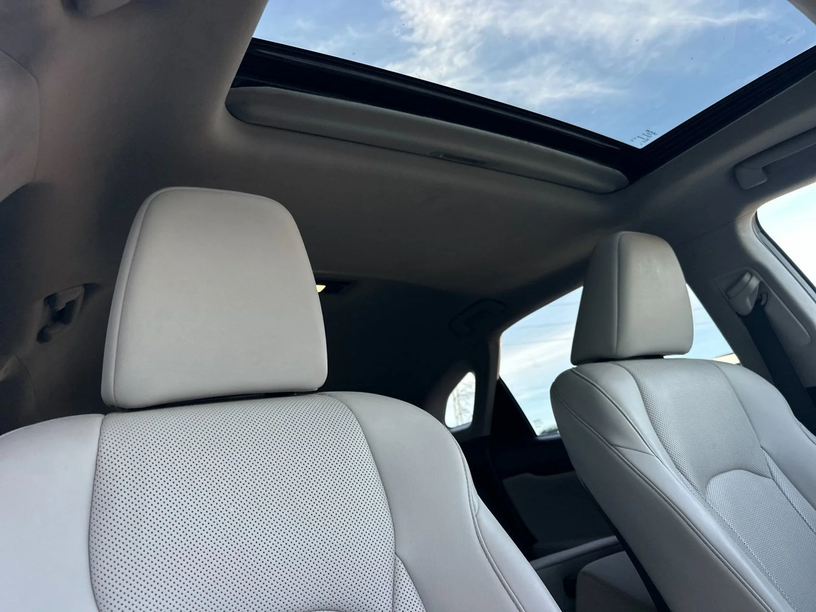 Used 2020 Gray Pearl Lexus 350 image 16