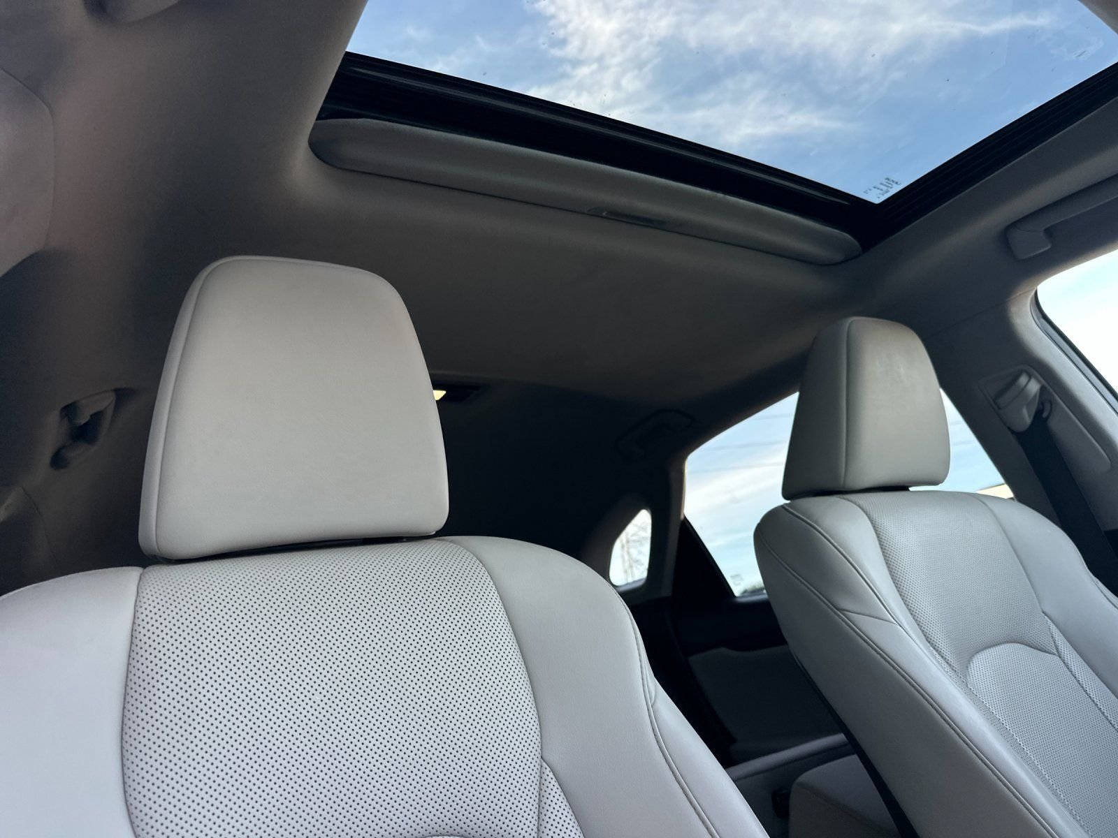 Used 2020 Gray Pearl Lexus 350 image 16